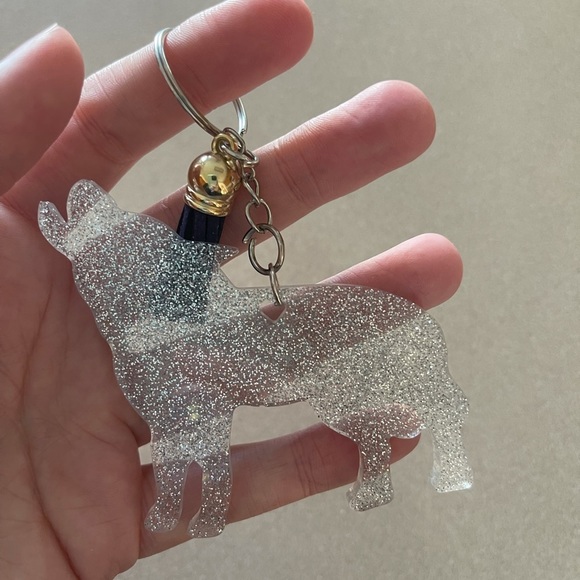 🎉🎉HP🎉🎉 Handmade Wolf Keychain - Picture 2 of 6